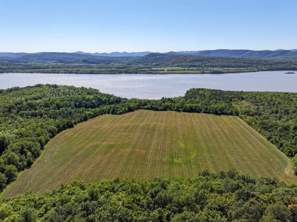 157 Stevens Orchard Road Orwell VT 05760