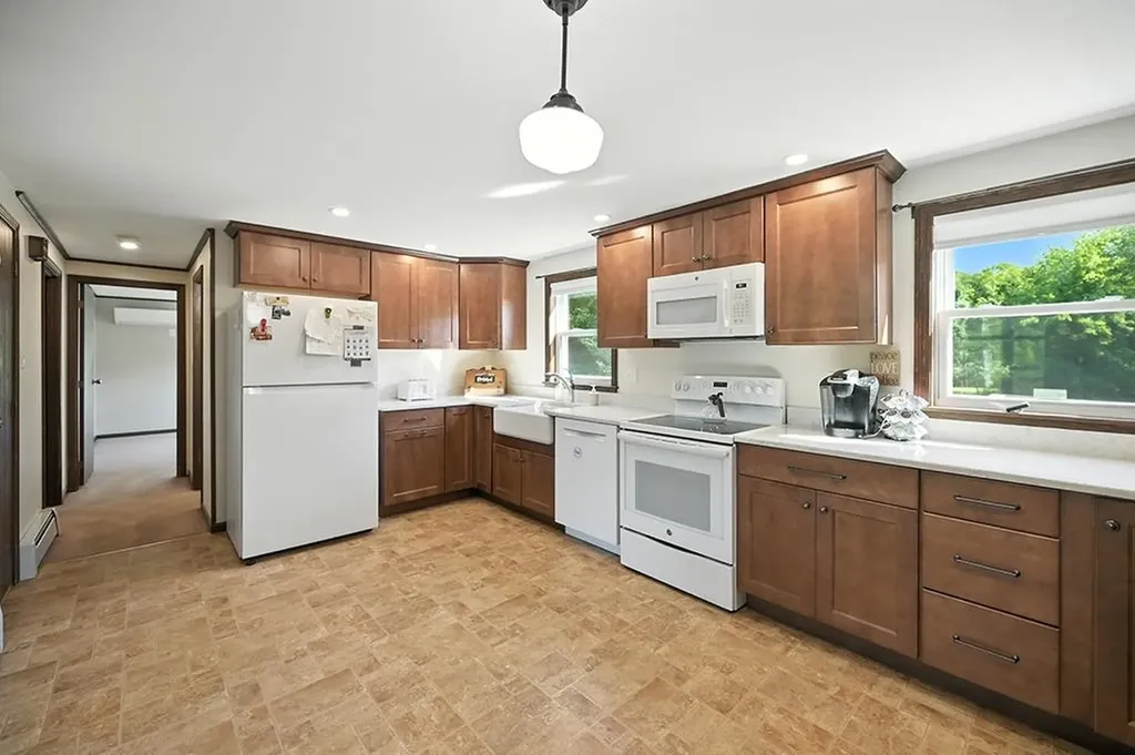 2 North Broadway Atkinson NH 03811