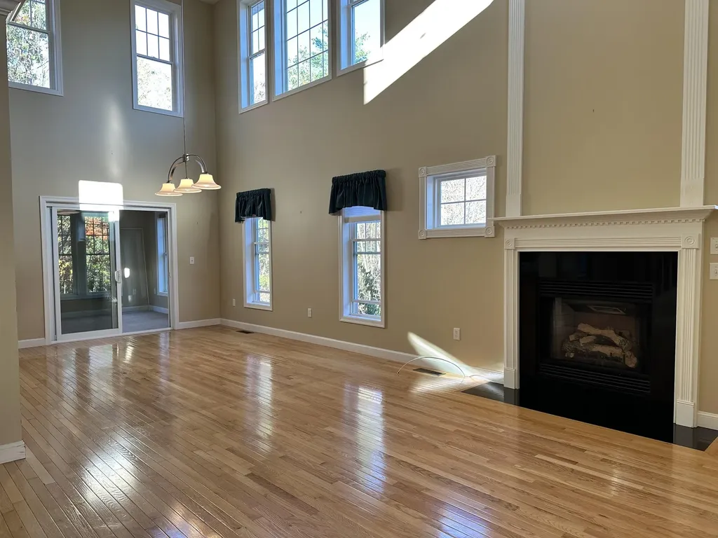 21 Eastridge Drive Peterborough NH 03458