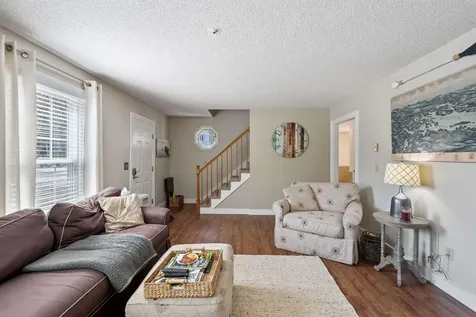 6 Independence Way Laconia NH 03246