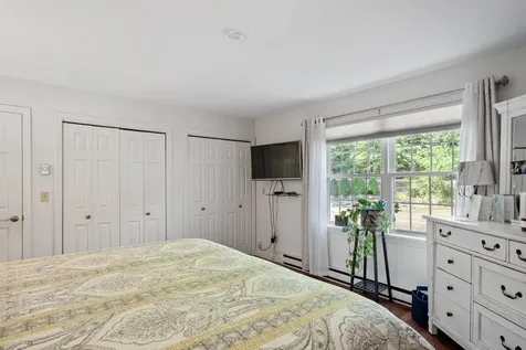 6 Independence Way Laconia NH 03246