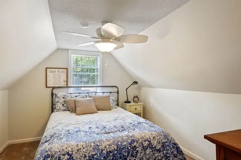 6 Independence Way Laconia NH 03246