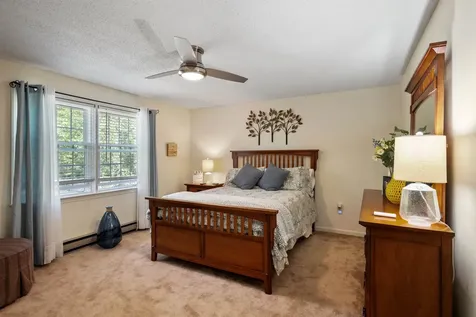 6 Independence Way Laconia NH 03246