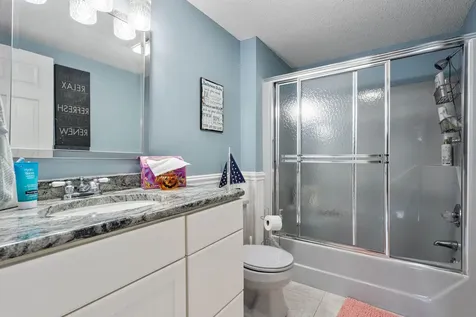 6 Independence Way Laconia NH 03246