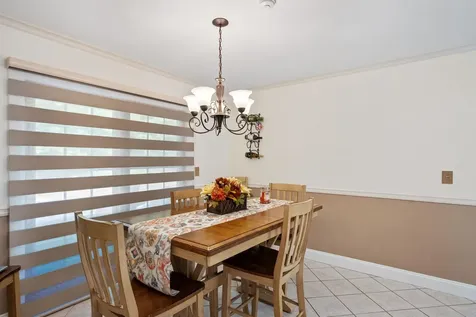 6 Independence Way Laconia NH 03246