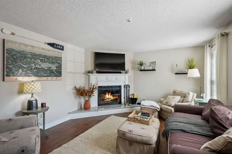 6 Independence Way Laconia NH 03246