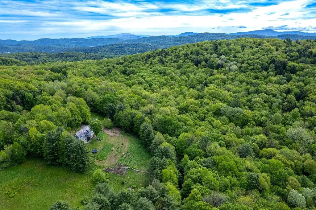 647 Pero Hill Thetford VT 05075