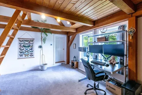 647 Pero Hill Thetford VT 05075