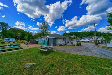 36 River Road Sunapee NH 03782