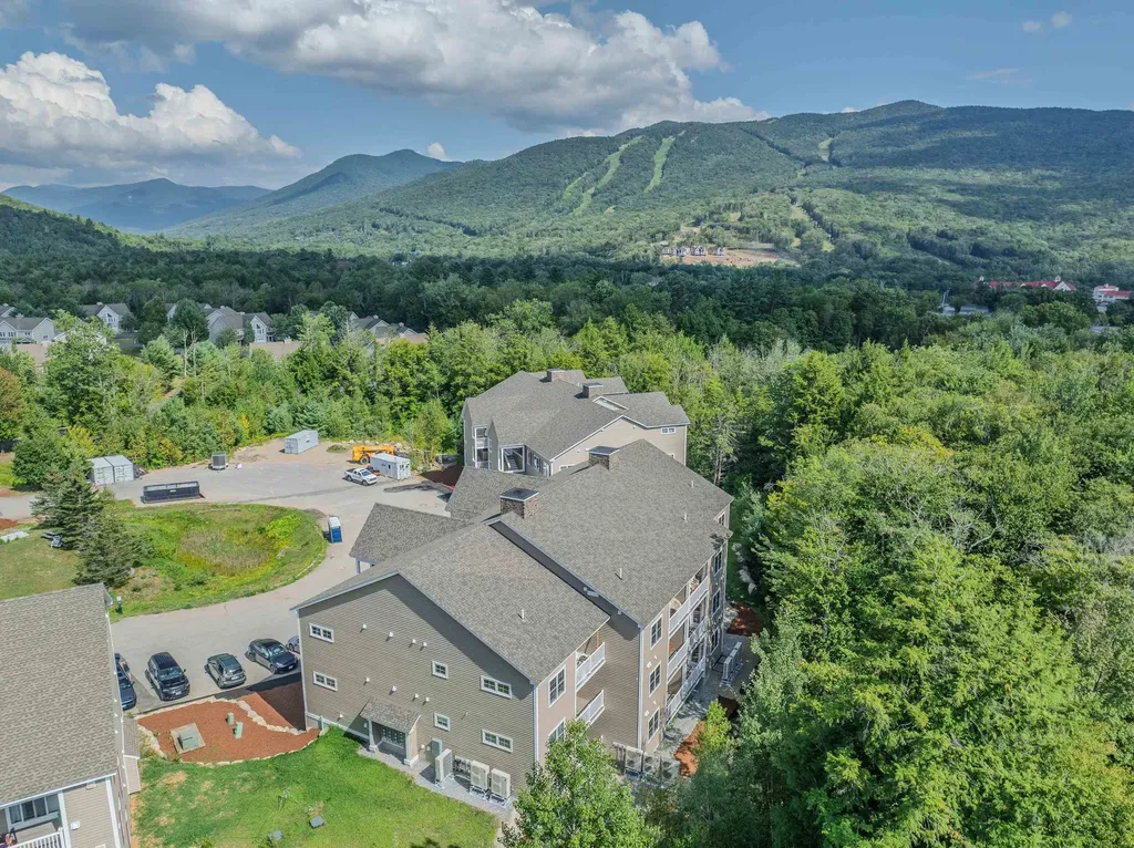 16 Twin Tip Terrace Lincoln NH 03251