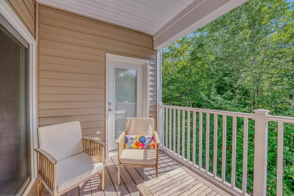 16 Twin Tip Terrace Lincoln NH 03251