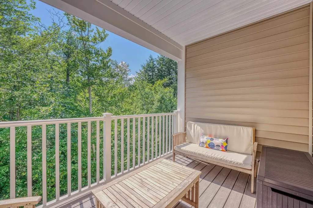 16 Twin Tip Terrace Lincoln NH 03251