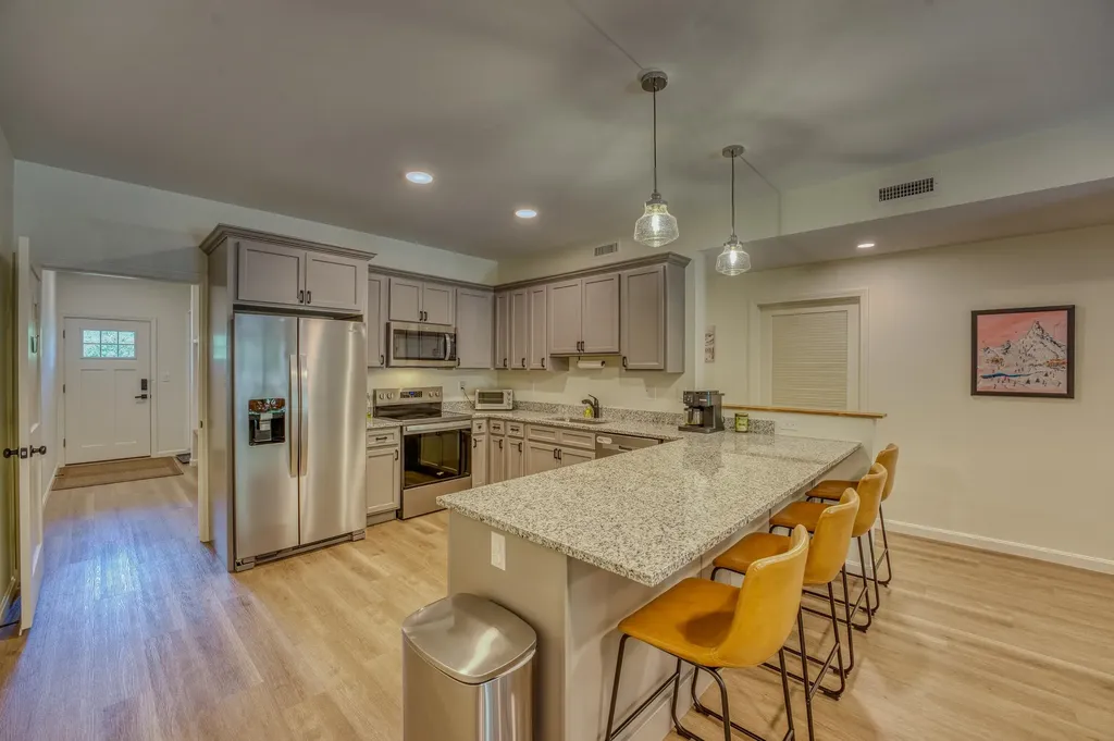 16 Twin Tip Terrace Lincoln NH 03251