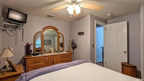 6 Neal Shore Road Meredith NH 03253