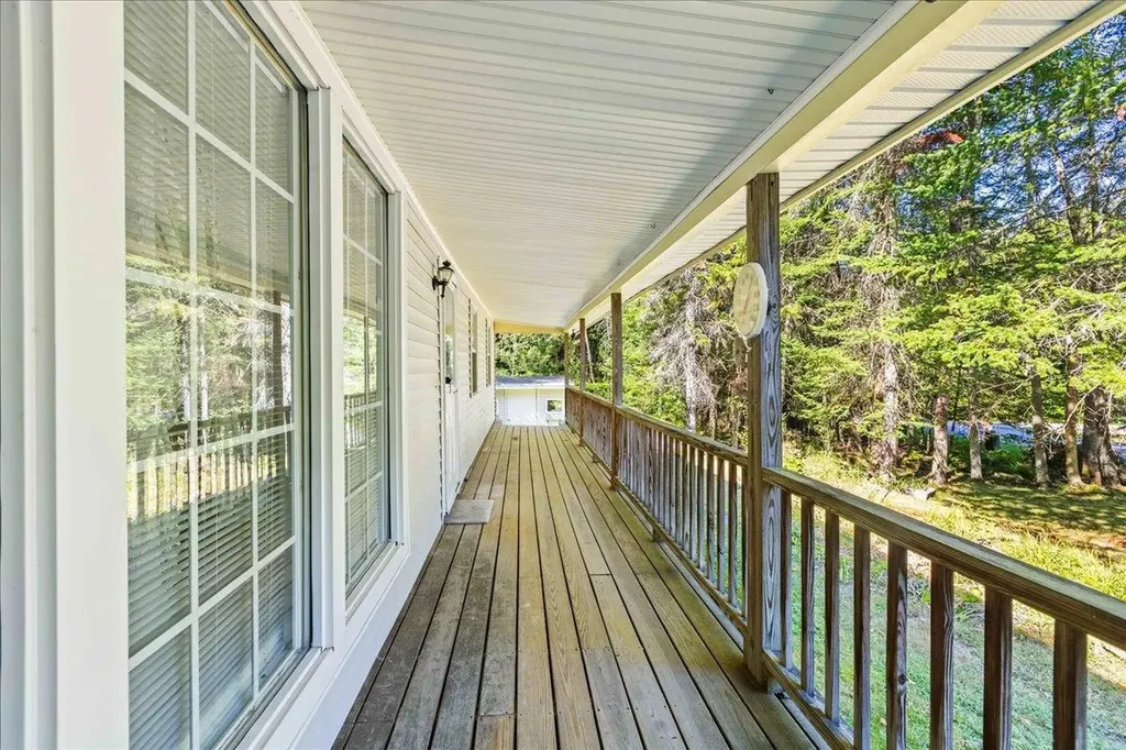 190 Noyes Street Bethlehem NH 03574