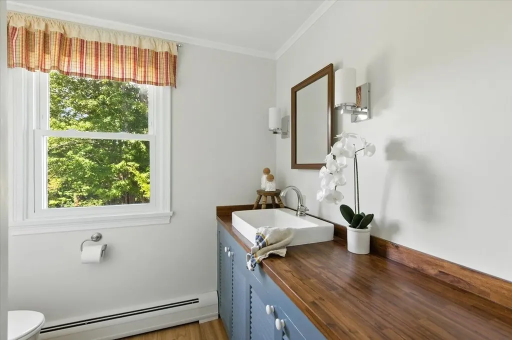 484 East Montpelier Road Barre Town VT 05641