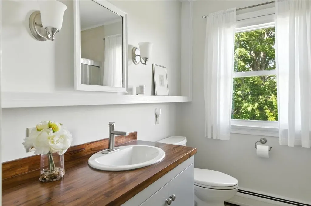 484 East Montpelier Road Barre Town VT 05641