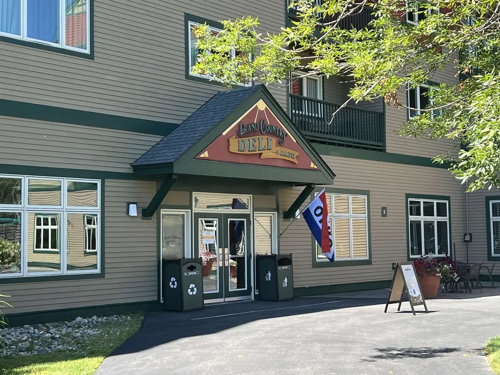 226/228, Qtr 2 Grand Summit Way Dover VT 05356