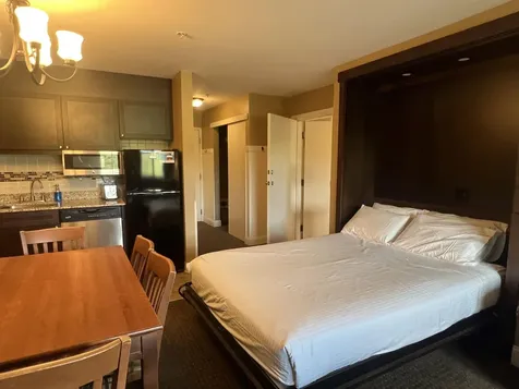 226/228, Qtr 2 Grand Summit Way Dover VT 05356