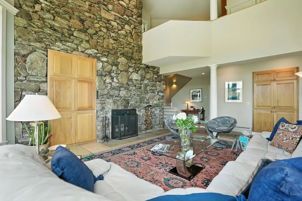 699 Nob Hill Road Williston VT 05495