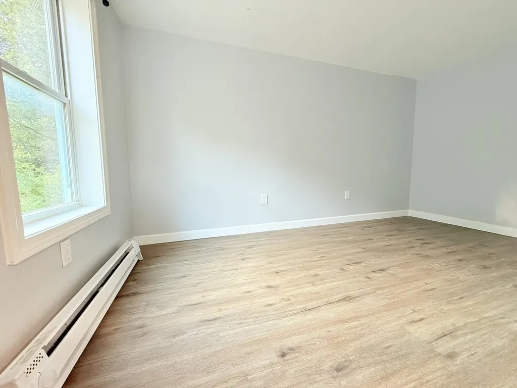 658 Chestnut Street Claremont NH 03743