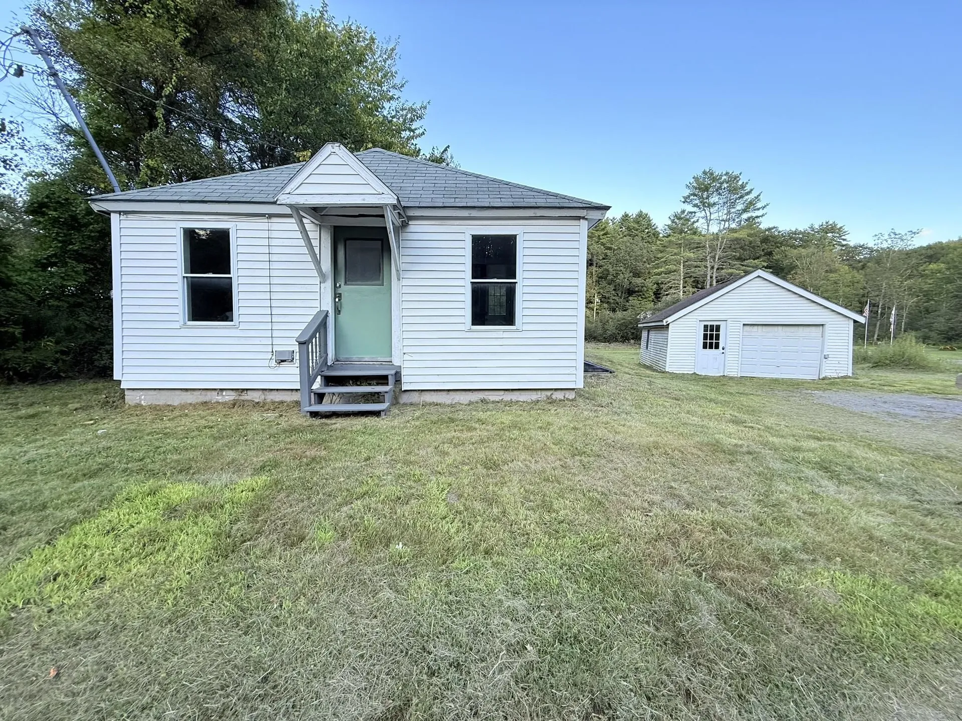 658 Chestnut Street Claremont NH 03743
