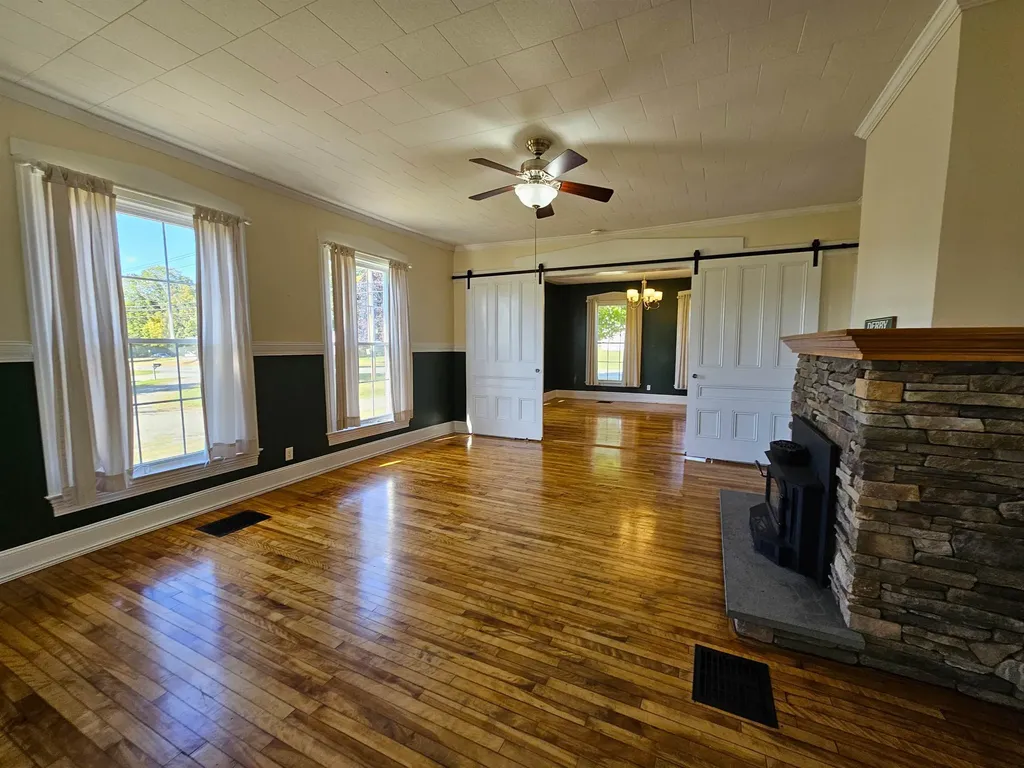 2753 Vt Route 5 Derby VT 05829