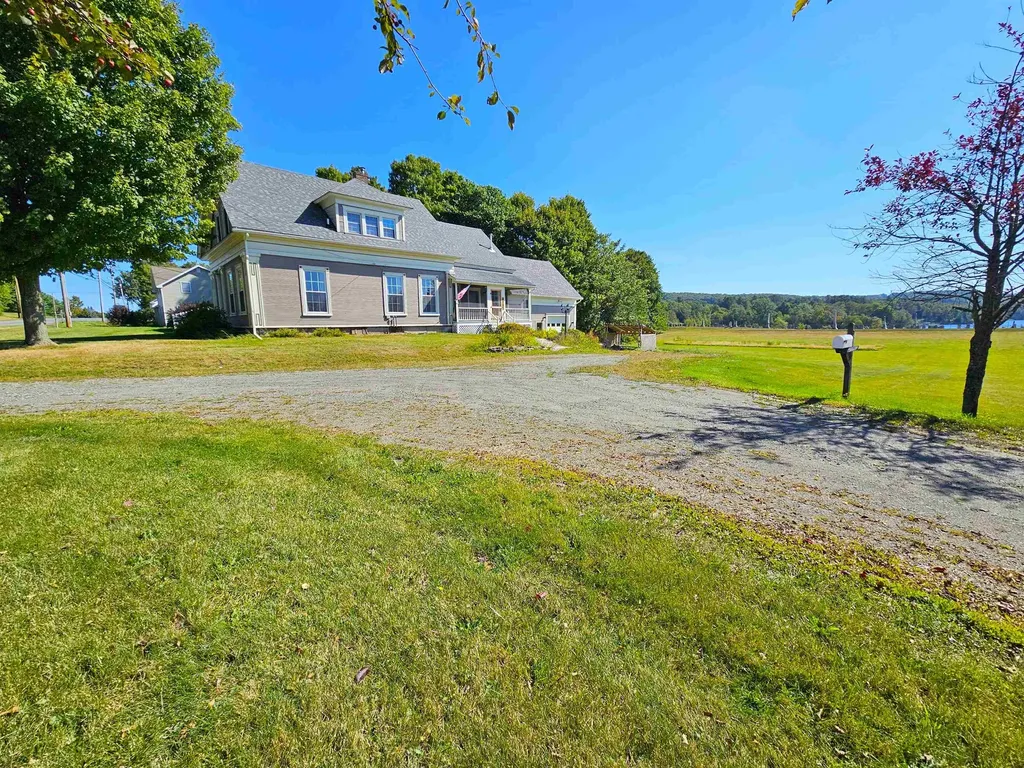 2753 Vt Route 5 Derby VT 05829