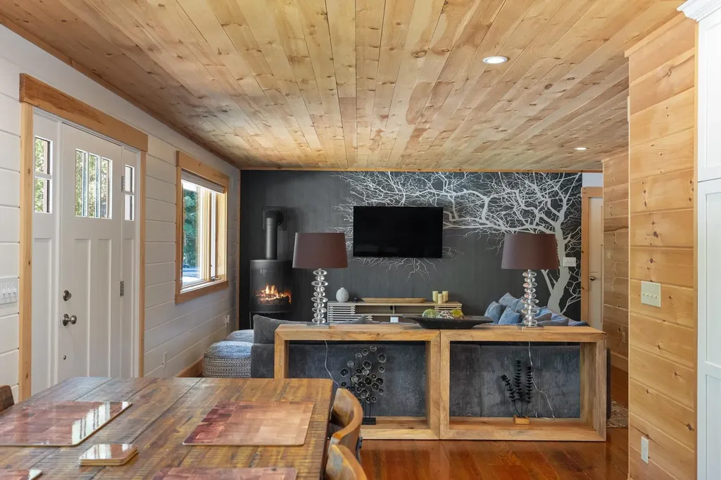 275 Mills Point Road Colchester VT 05446