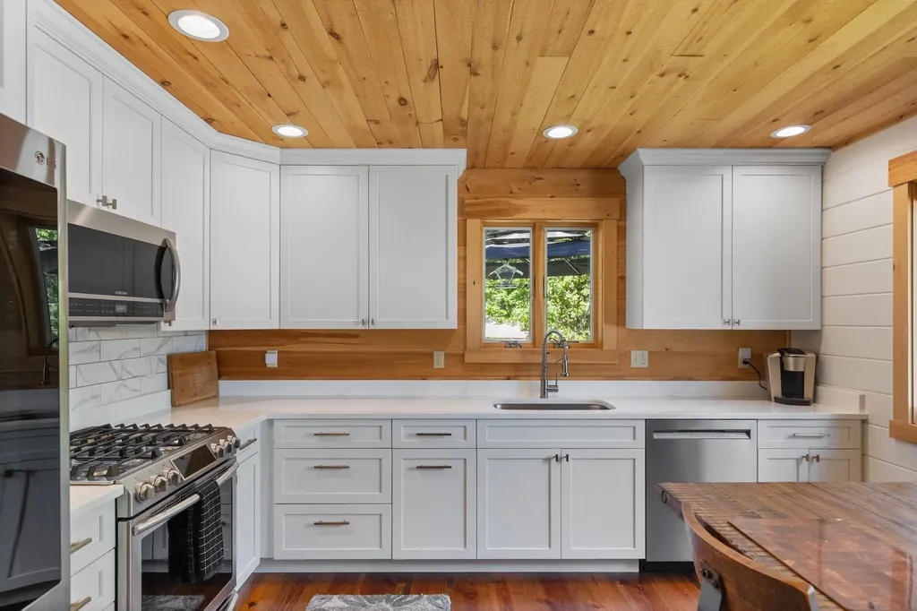 275 Mills Point Road Colchester VT 05446