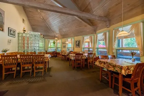 1568 Depot Street Manchester VT 05255