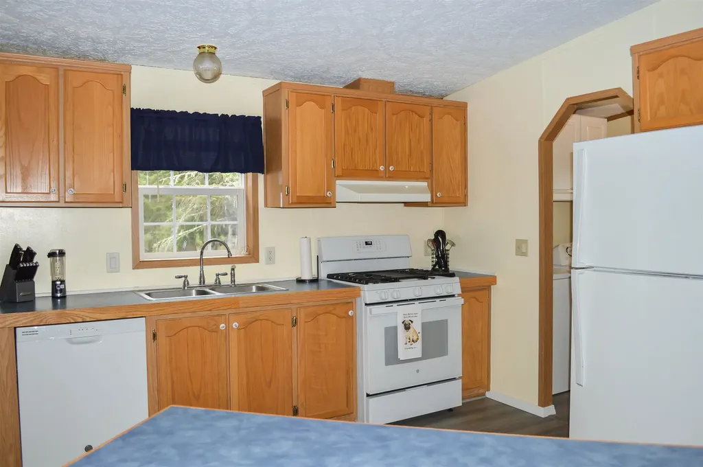 30 Bridge Street Charlestown NH 03603