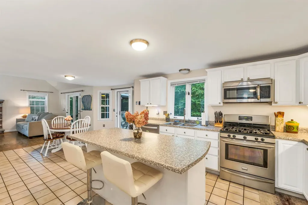 93 Noons Quarry Road Milford NH 03055