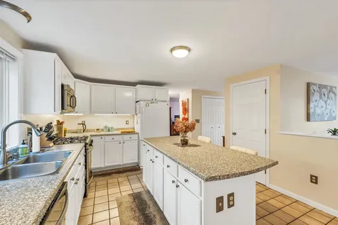 93 Noons Quarry Road Milford NH 03055