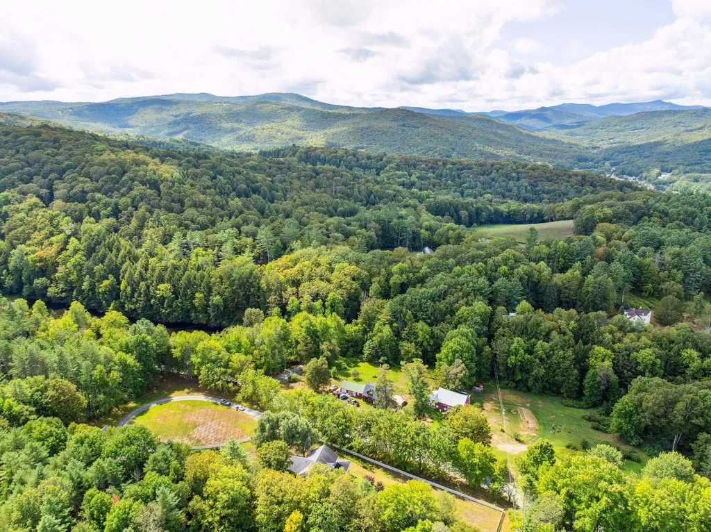 1059 Carlton Hill Road Woodstock VT 05091