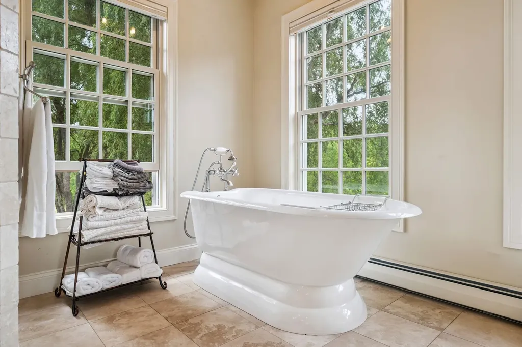 1059 Carlton Hill Road Woodstock VT 05091