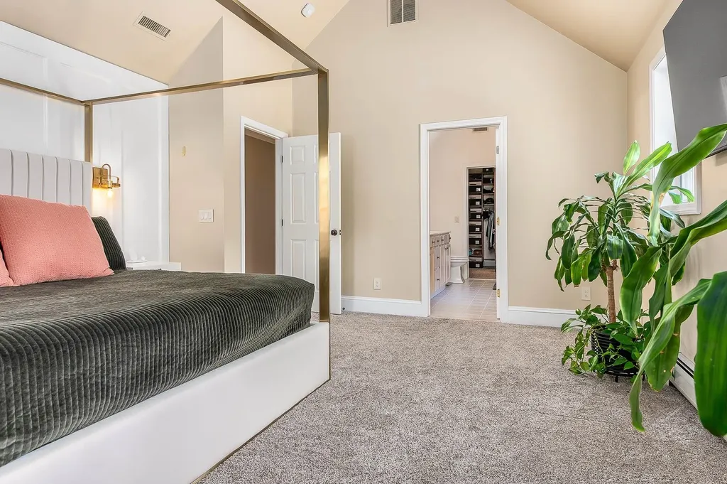 4 Kildary Drive Stratham NH 03885