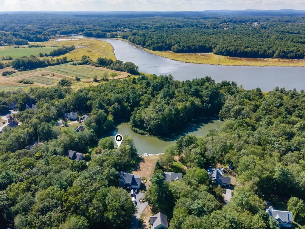 4 Kildary Drive Stratham NH 03885