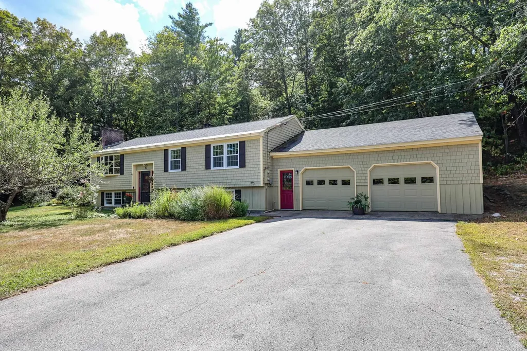 386 Route 103 E Warner NH 03278