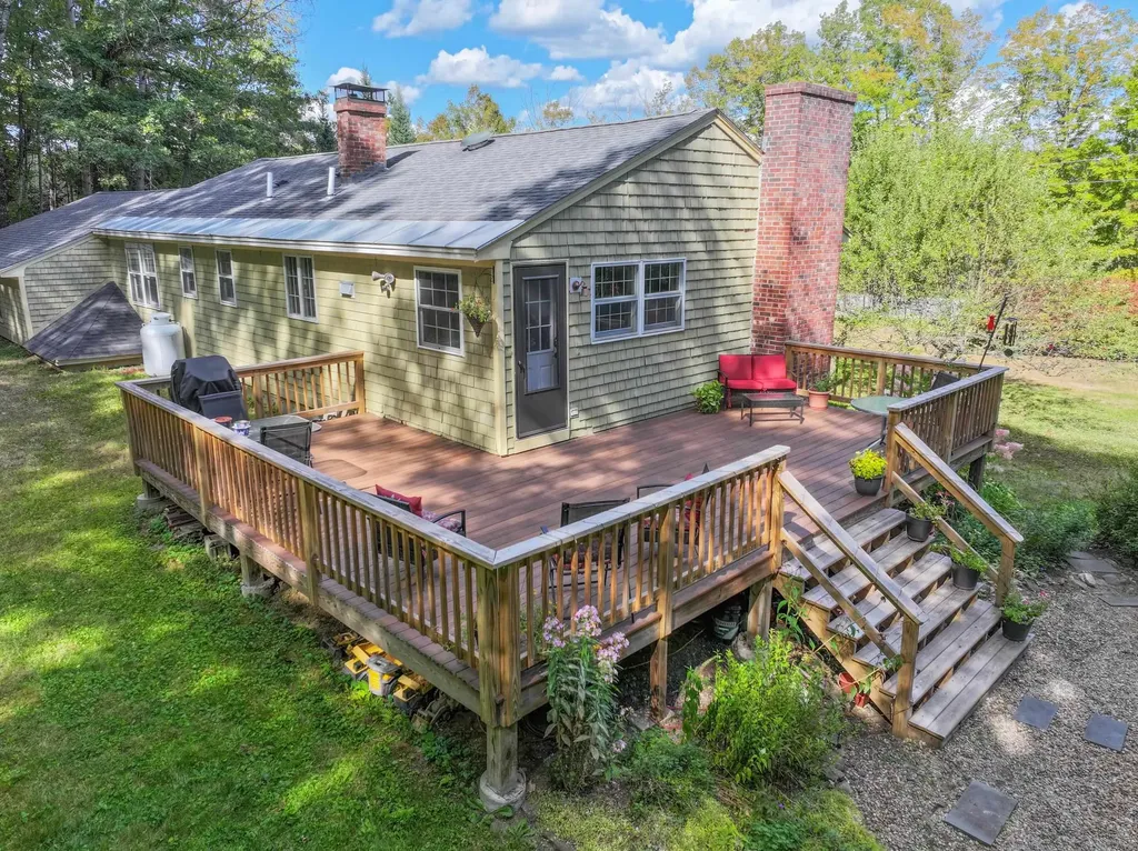386 Route 103 E Warner NH 03278