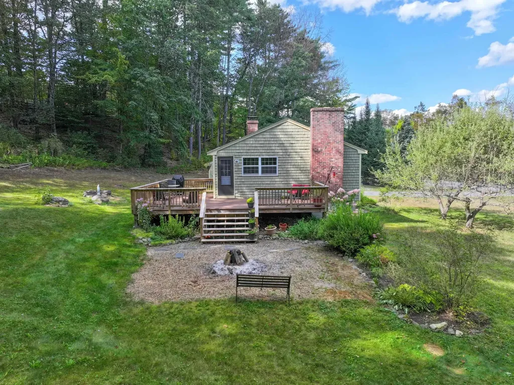 386 Route 103 E Warner NH 03278