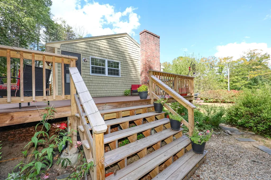 386 Route 103 E Warner NH 03278