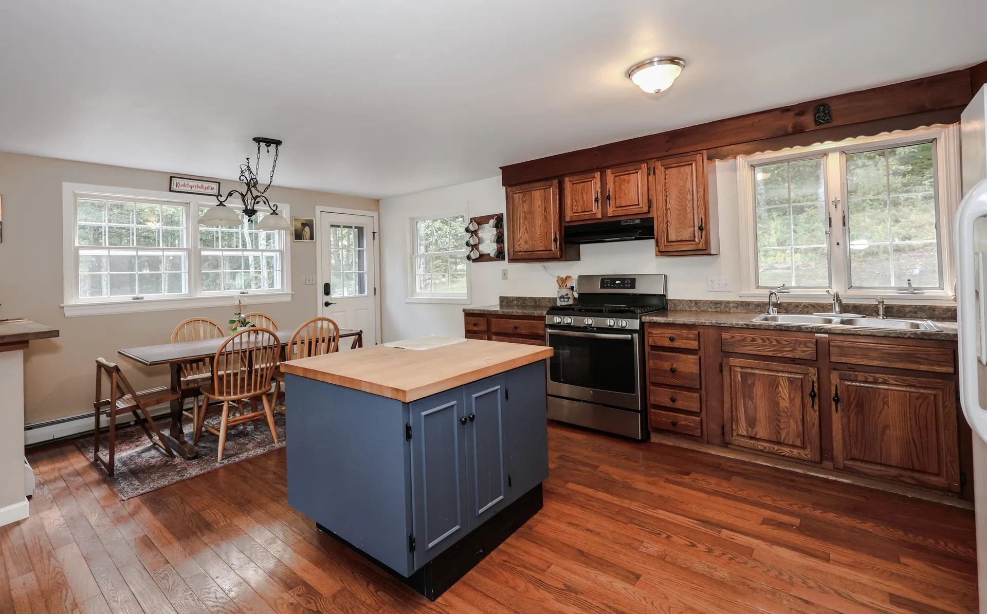 386 Route 103 E Warner NH 03278