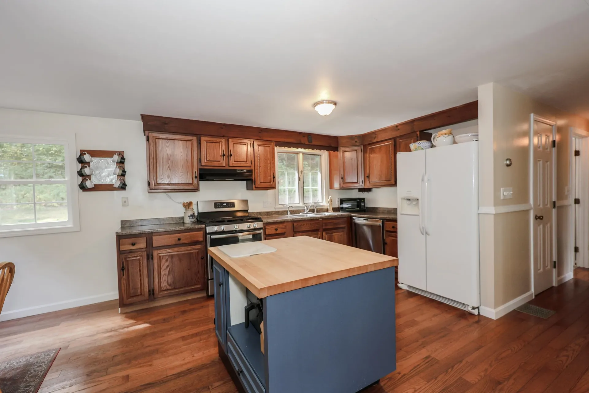 386 Route 103 E Warner NH 03278
