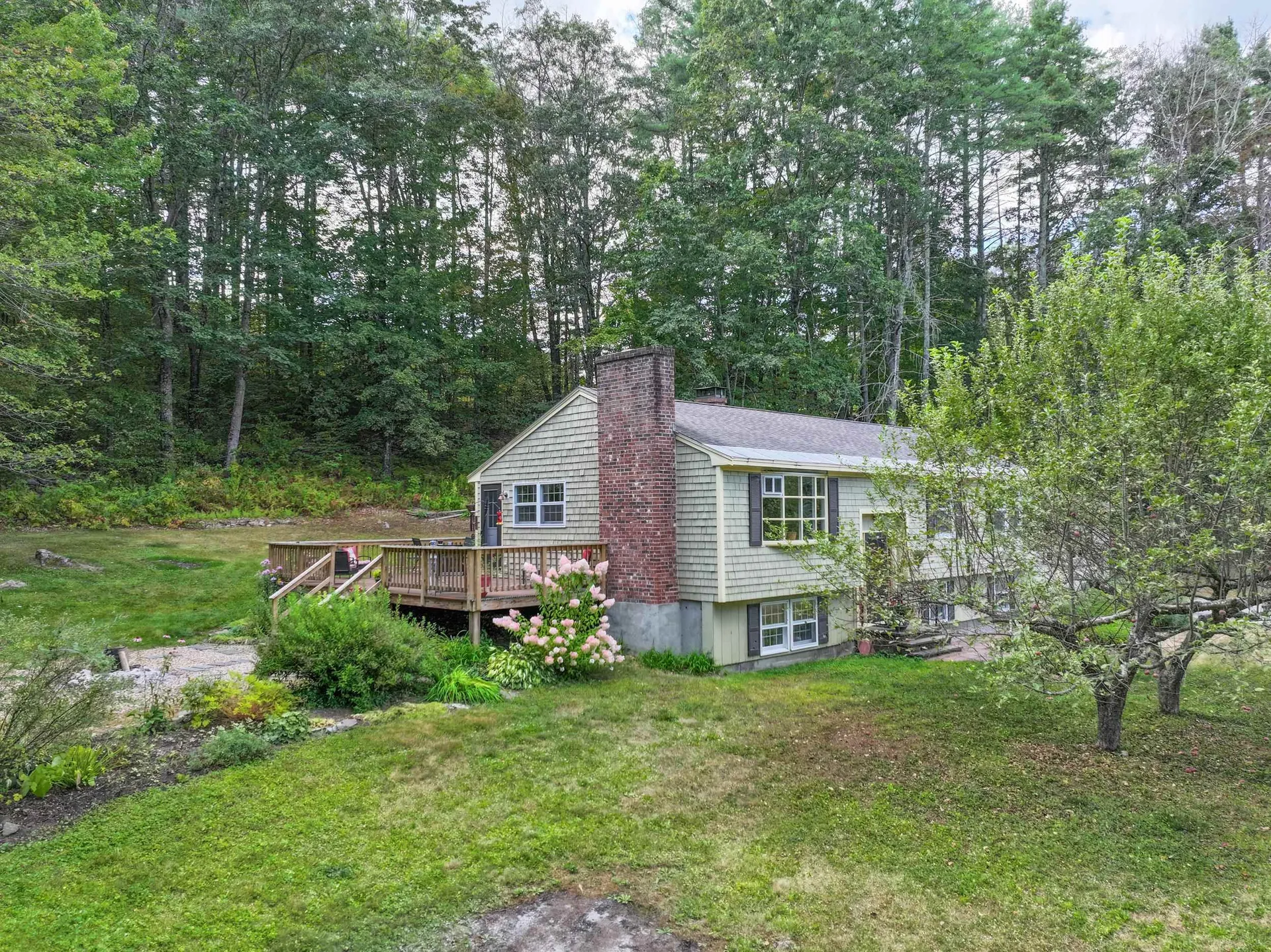 386 Route 103 E Warner NH 03278