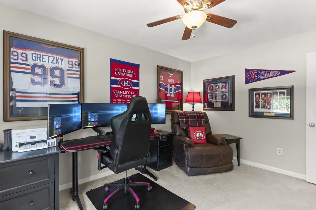 17 Bennett Way Newmarket NH 03857