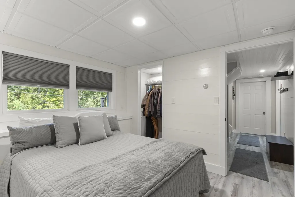 17 Bennett Way Newmarket NH 03857