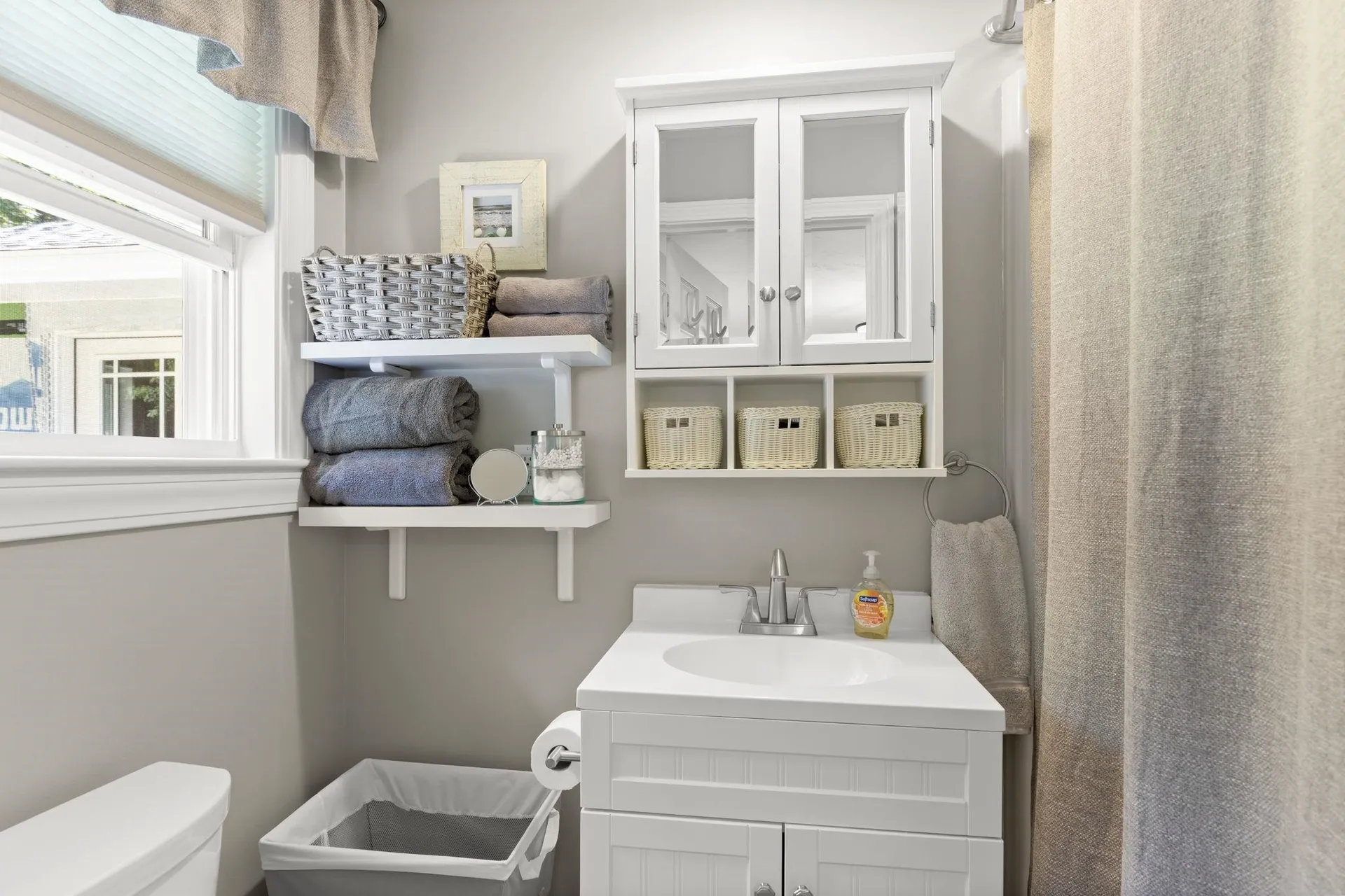 17 Bennett Way Newmarket NH 03857