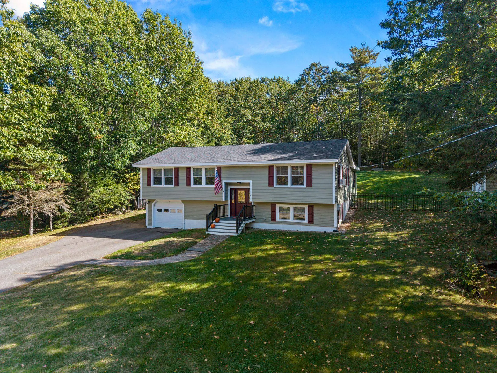 17 Bennett Way Newmarket NH 03857