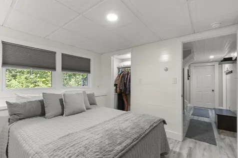 17 Bennett Way Newmarket NH 03857